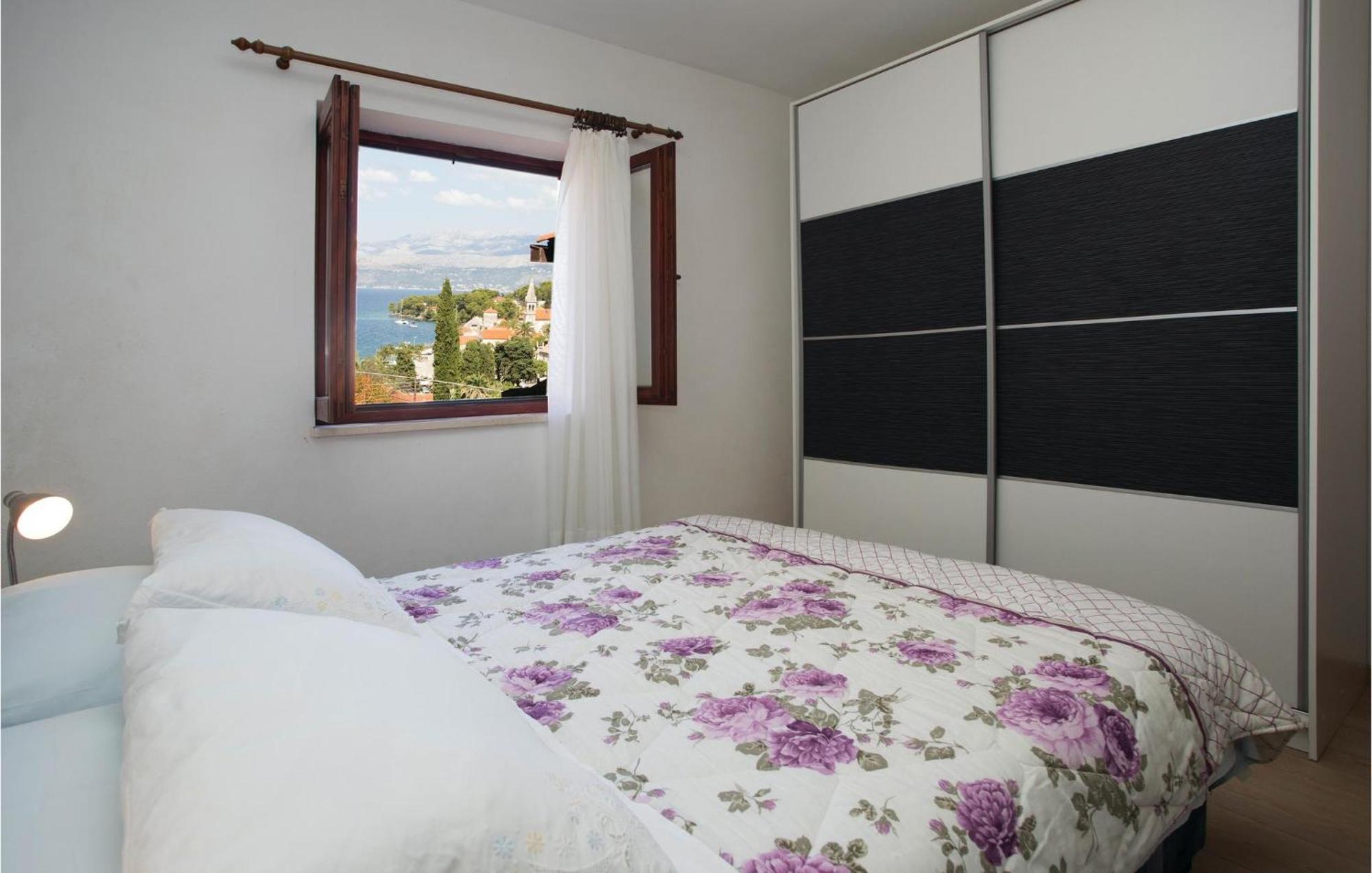 Nice Apartment In Splitska With Wifi エクステリア 写真